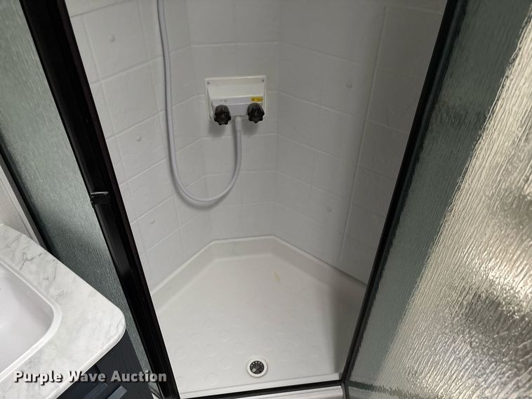 image for item EC3667 2025 Forest River Prime Time Avenger 29QBS camper