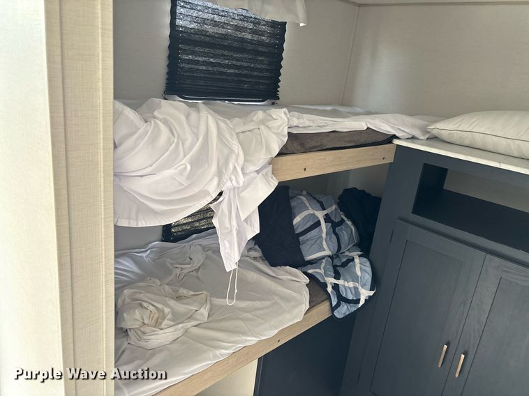 image for item EC3667 2025 Forest River Prime Time Avenger 29QBS camper