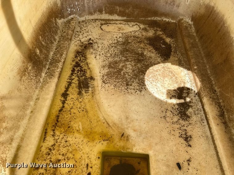 image for item EC4114 2011 Magnum Products LLC dust suppression trailer