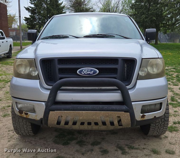 image for item EC4208 2005 Ford F150 SuperCab pickup truck