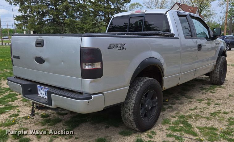 image for item EC4208 2005 Ford F150 SuperCab pickup truck