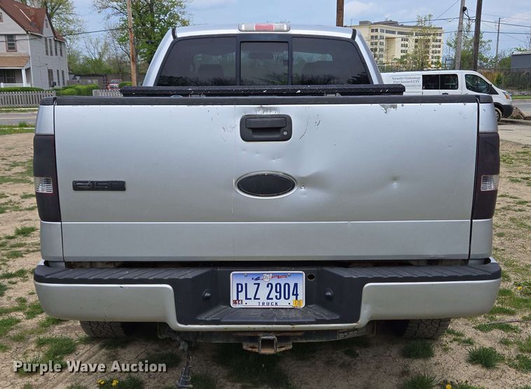 image for item EC4208 2005 Ford F150 SuperCab pickup truck