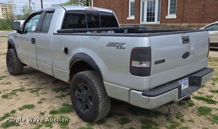 image for item EC4208 2005 Ford F150 SuperCab pickup truck