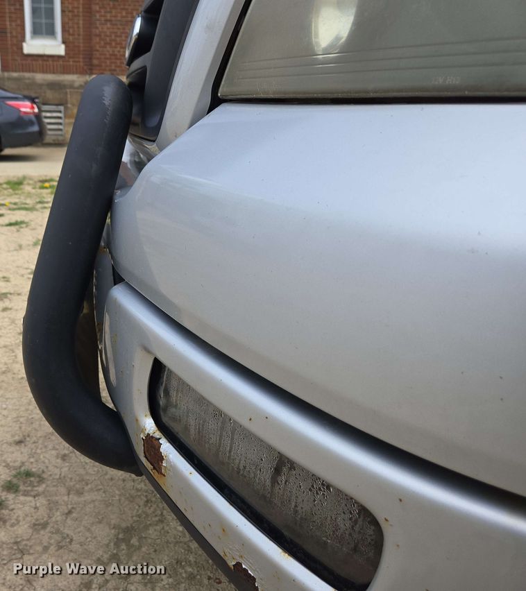 image for item EC4208 2005 Ford F150 SuperCab pickup truck