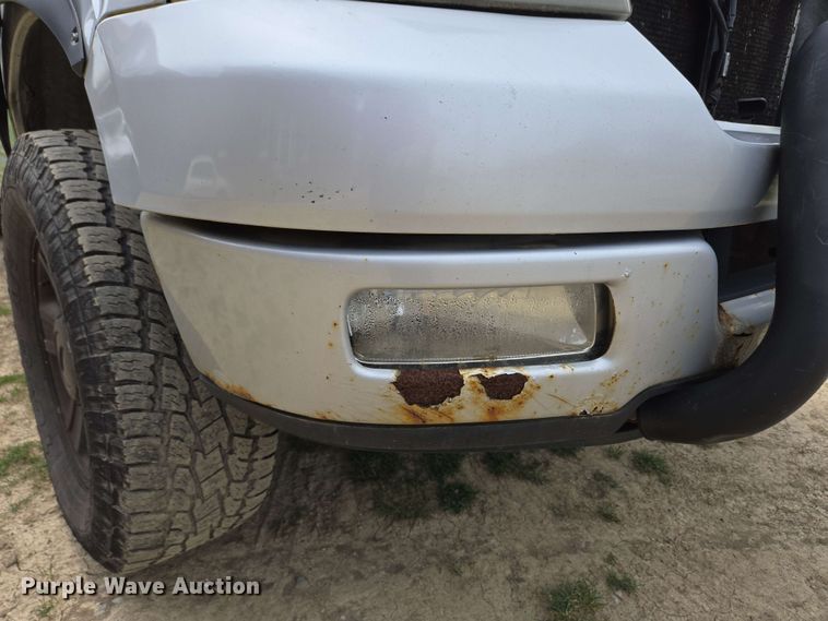 image for item EC4208 2005 Ford F150 SuperCab pickup truck