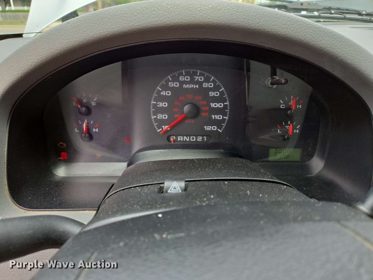 image for item EC4208 2005 Ford F150 SuperCab pickup truck