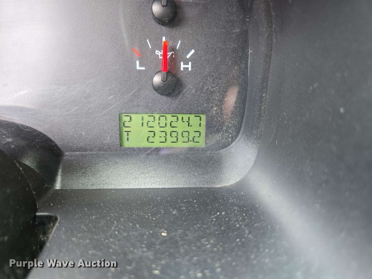 image for item EC4208 2005 Ford F150 SuperCab pickup truck