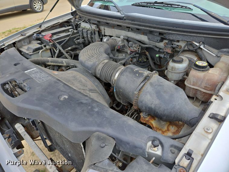 image for item EC4208 2005 Ford F150 SuperCab pickup truck