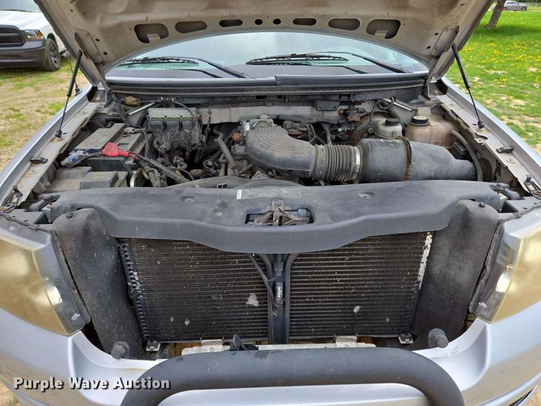 image for item EC4208 2005 Ford F150 SuperCab pickup truck