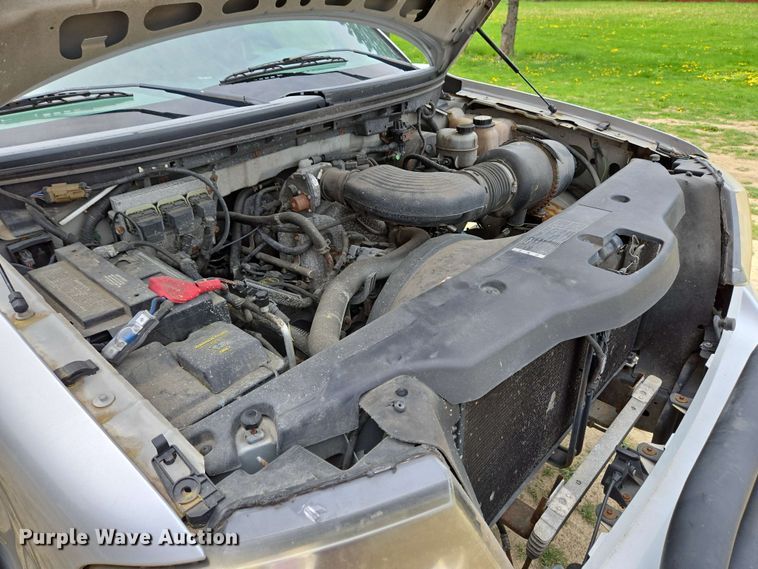 image for item EC4208 2005 Ford F150 SuperCab pickup truck