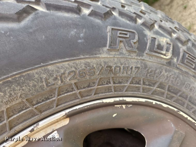 image for item EC4208 2005 Ford F150 SuperCab pickup truck