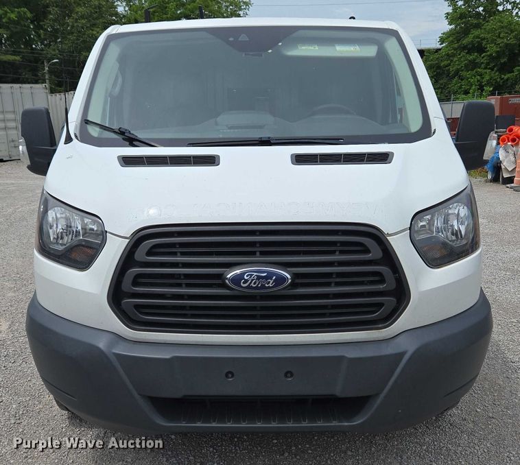 image for item EC4255 2018 Ford Transit 350 van