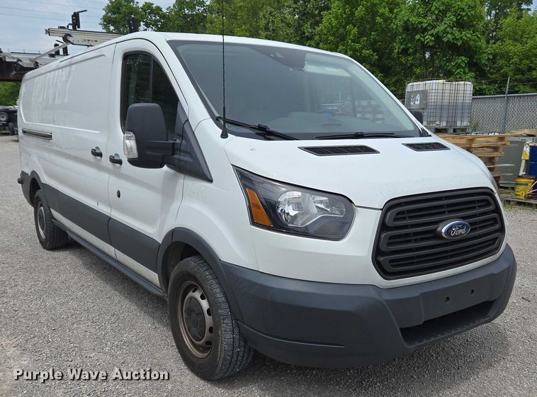image for item EC4255 2018 Ford Transit 350 van