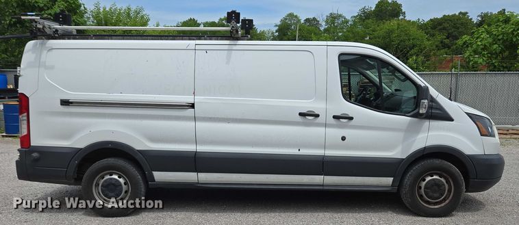 image for item EC4255 2018 Ford Transit 350 van