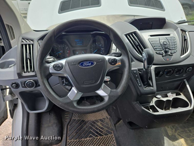 image for item EC4255 2018 Ford Transit 350 van