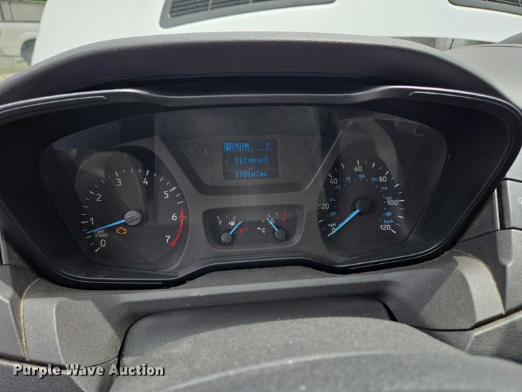 image for item EC4255 2018 Ford Transit 350 van