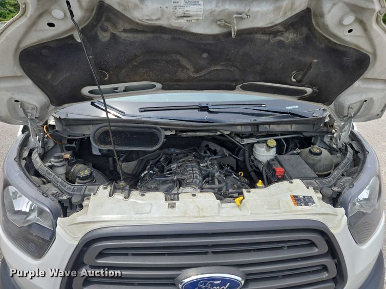 image for item EC4255 2018 Ford Transit 350 van