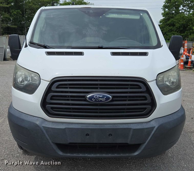 image for item EC4256 2015 Ford Transit 350 van