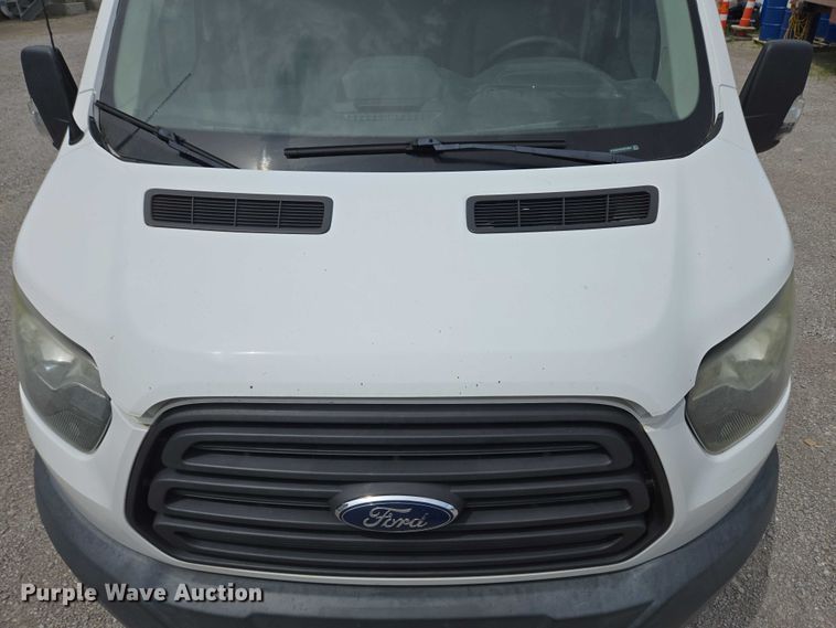 image for item EC4256 2015 Ford Transit 350 van