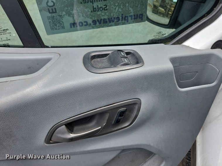 image for item EC4256 2015 Ford Transit 350 van