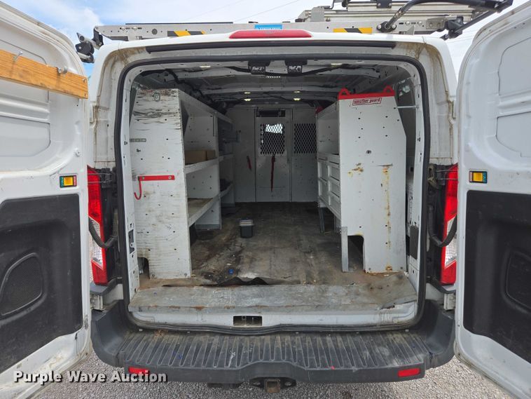image for item EC4256 2015 Ford Transit 350 van