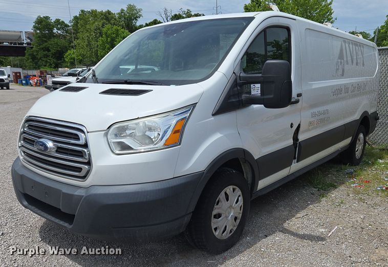 image for item EC4257 2015 Ford Transit 350 van
