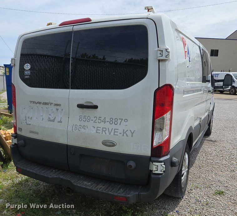 image for item EC4257 2015 Ford Transit 350 van