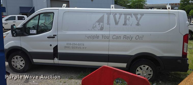 image for item EC4257 2015 Ford Transit 350 van