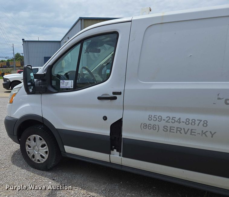 image for item EC4257 2015 Ford Transit 350 van
