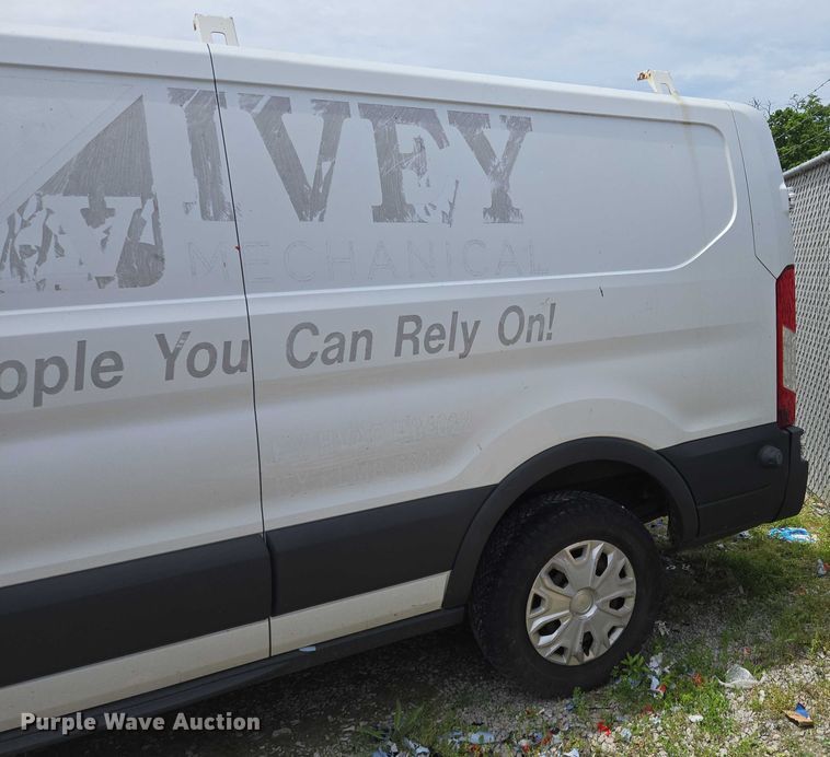 image for item EC4257 2015 Ford Transit 350 van