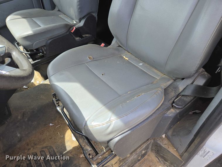 image for item EC4257 2015 Ford Transit 350 van