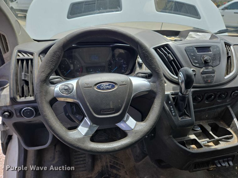 image for item EC4257 2015 Ford Transit 350 van