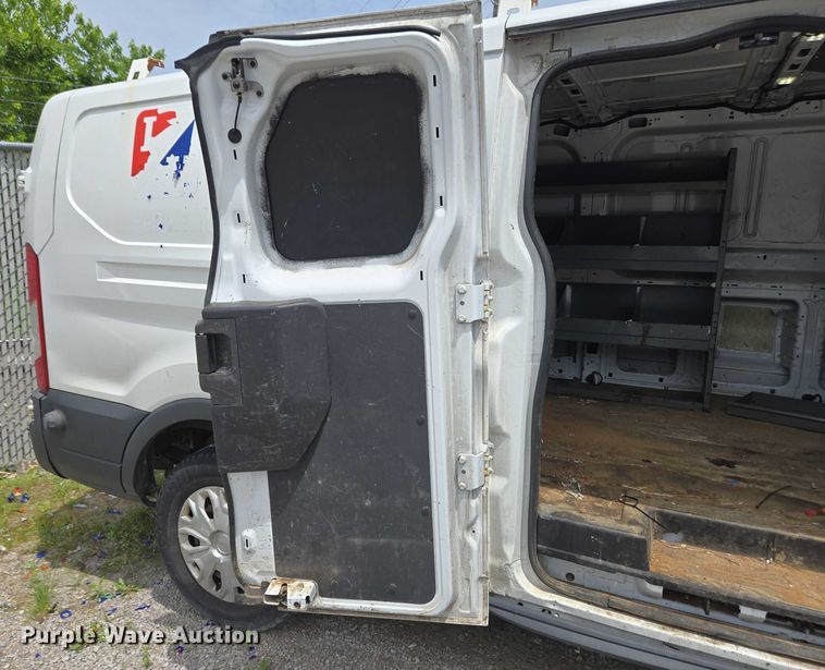 image for item EC4257 2015 Ford Transit 350 van