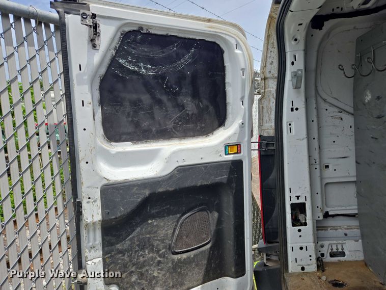 image for item EC4257 2015 Ford Transit 350 van