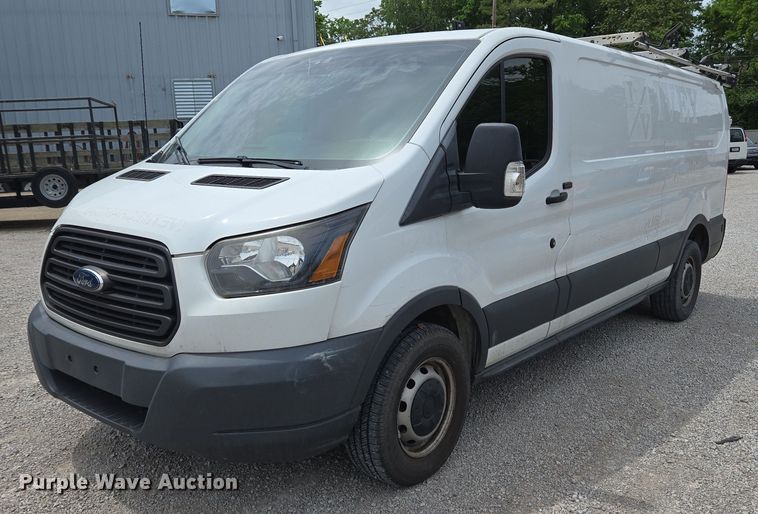 image for item EC4258 2017 Ford Transit 350 van