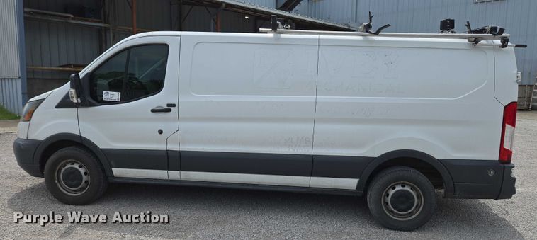 image for item EC4258 2017 Ford Transit 350 van