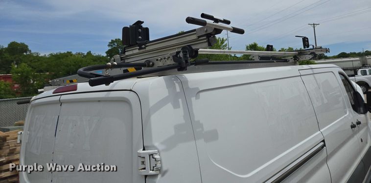 image for item EC4258 2017 Ford Transit 350 van