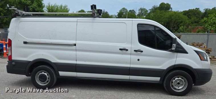 image for item EC4259 2017 Ford Transit 350 van