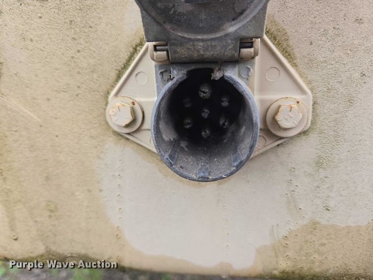 image for item EC4268 1972 Trailmobile B32C5CDS pneumatic dry bulk trailer