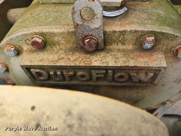 image for item EC4268 1972 Trailmobile B32C5CDS pneumatic dry bulk trailer