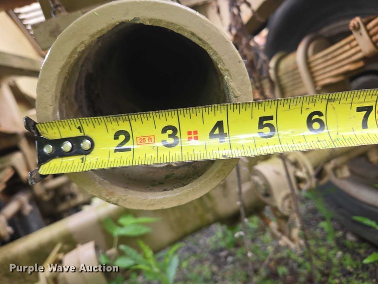 image for item EC4268 1972 Trailmobile B32C5CDS pneumatic dry bulk trailer