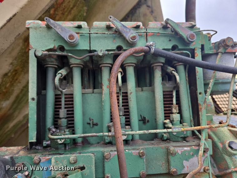 image for item EC4268 1972 Trailmobile B32C5CDS pneumatic dry bulk trailer