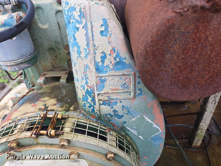 image for item EC4268 1972 Trailmobile B32C5CDS pneumatic dry bulk trailer