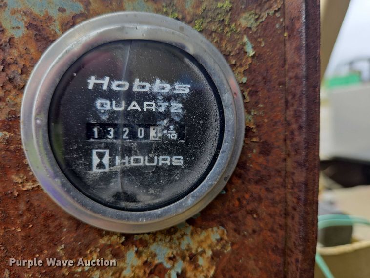 image for item EC4268 1972 Trailmobile B32C5CDS pneumatic dry bulk trailer