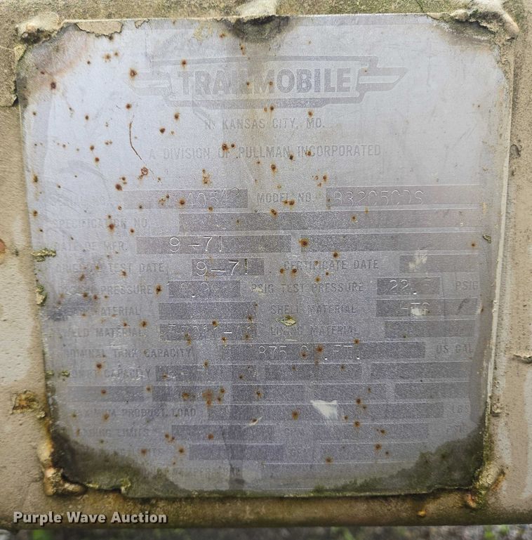 image for item EC4268 1972 Trailmobile B32C5CDS pneumatic dry bulk trailer