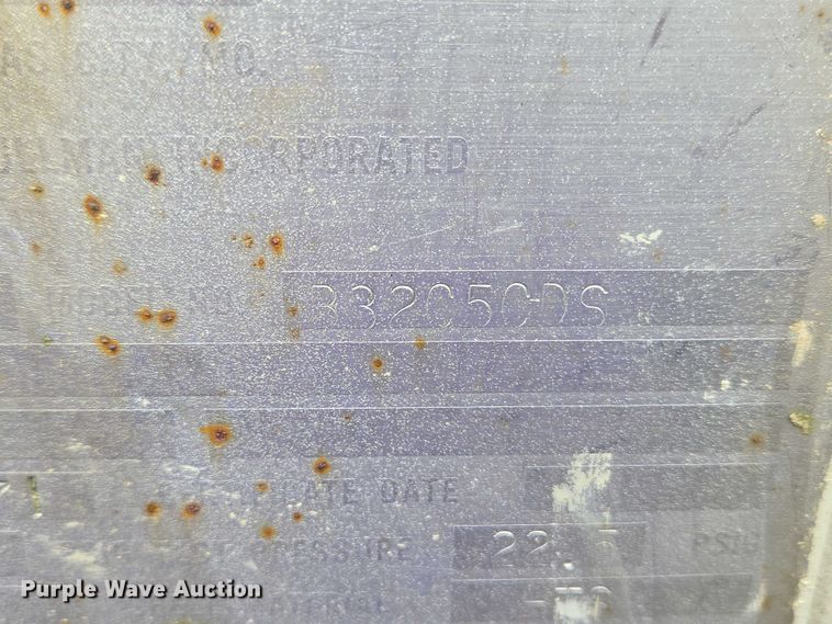 image for item EC4268 1972 Trailmobile B32C5CDS pneumatic dry bulk trailer