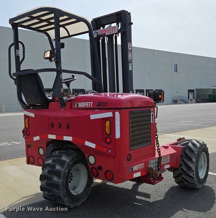image for item EC4273 2011 Moffett M55 forklift
