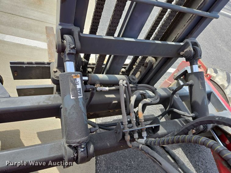 image for item EC4273 2011 Moffett M55 forklift