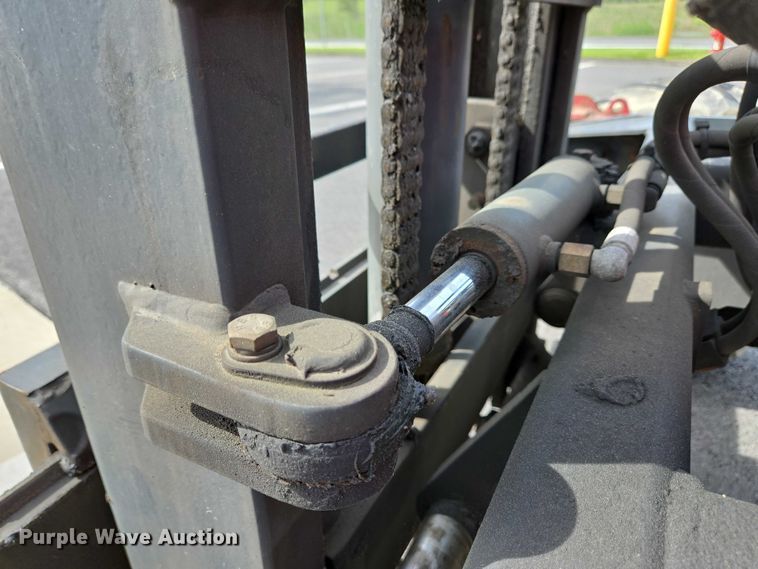 image for item EC4273 2011 Moffett M55 forklift