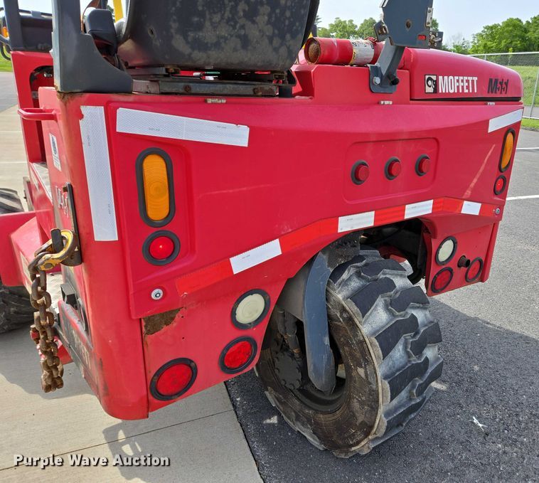 image for item EC4273 2011 Moffett M55 forklift